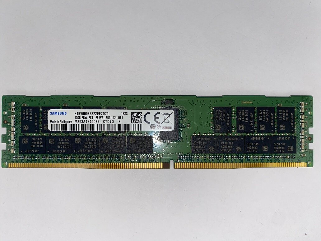 Серверные комплектующие Samsung Оперативная память Samsung 32 ГБ DDR4 2666 МГц M393A4K40CB2-CTD7Q