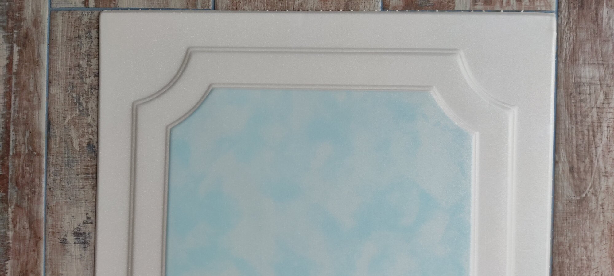 Потолочная плитка из пенопласта с рисунком экструдированная - фотография № 5