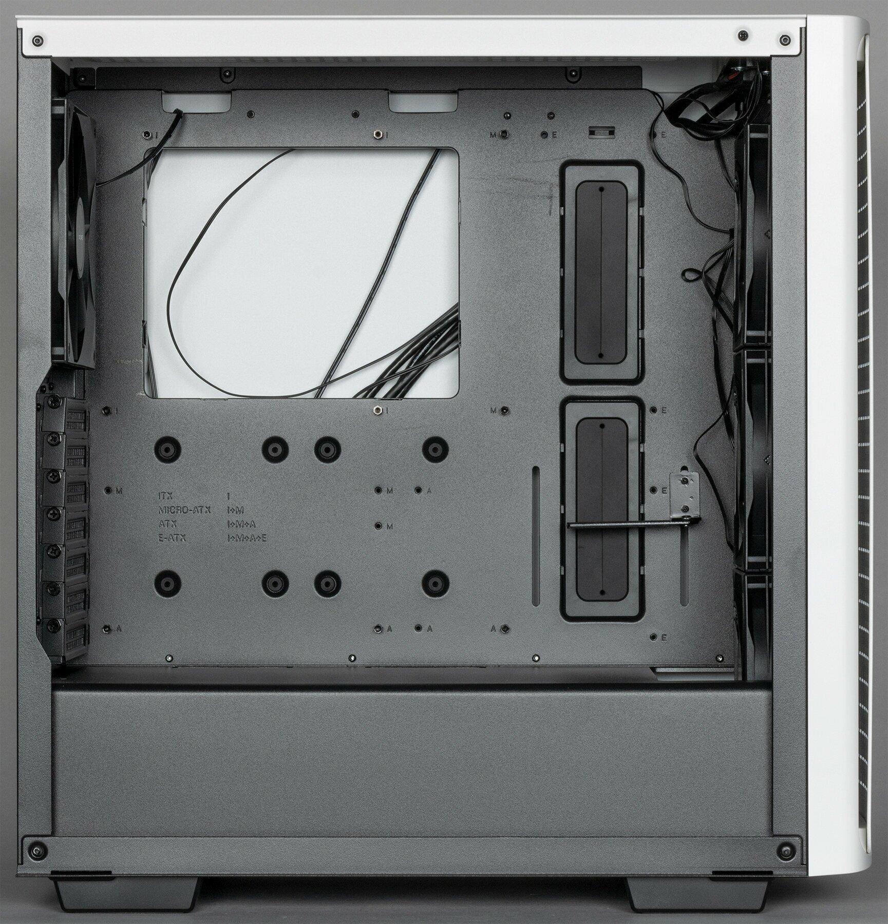 Корпус eATX Deepcool без БП, окно из закаленного стекла, 3*ARGB LED 120мм вентилятора спереди и 140мм вентилятор сзади, белый - фото №11