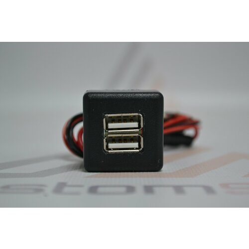 Зарядное устройство USB в штатную кнопку на 2 гнезда ВАЗ 2110 / 2111 / 2112
