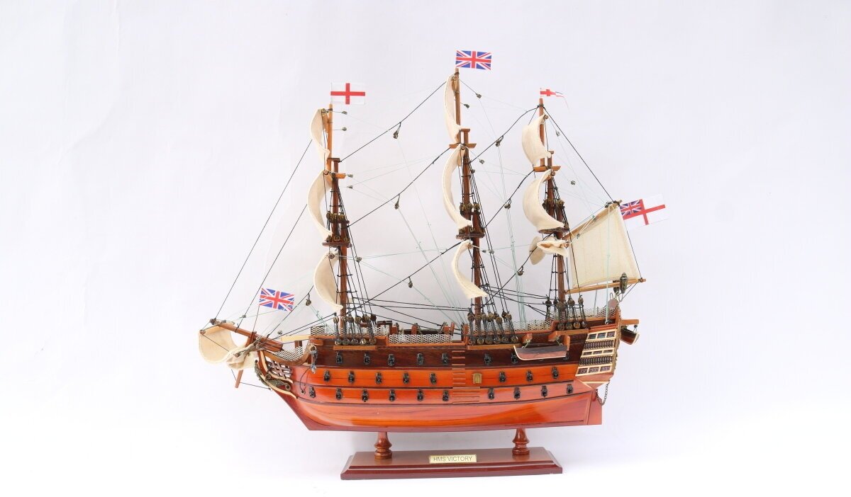 Модель парусника HMS Victory, Англия