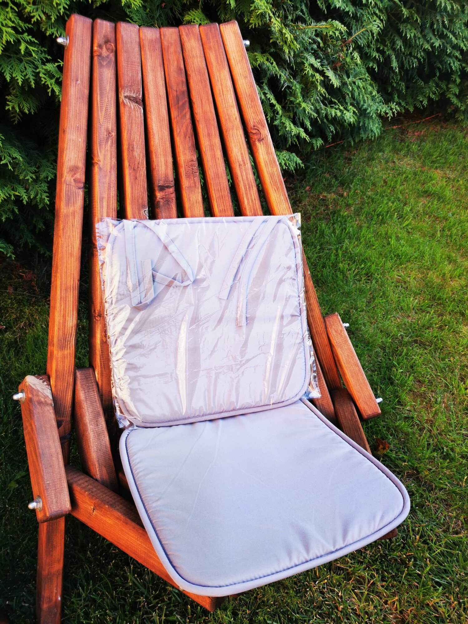 Подушка на стулья для кухни 38х38 см с завязками, для пикника, однотонная, серая
