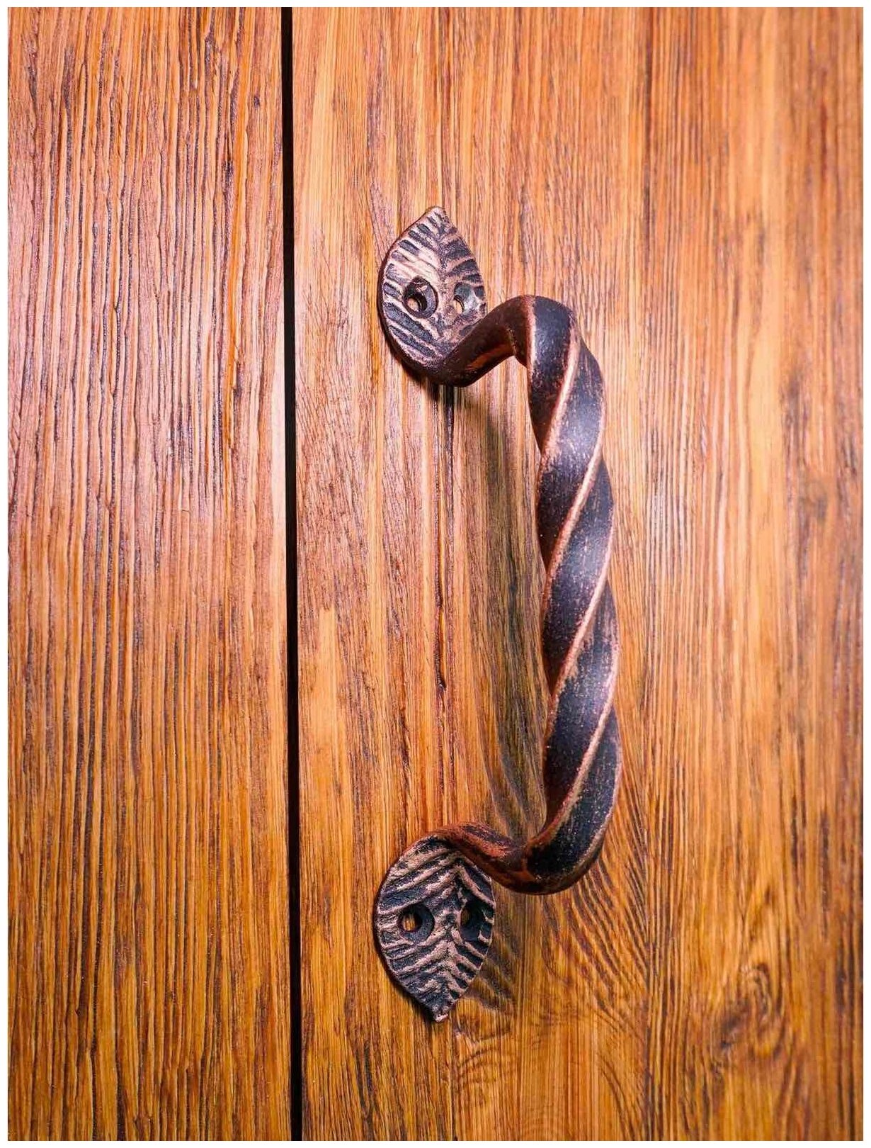 Ручка-скоба кованая Витая "Лист" /межкомнатная/для металлической и деревянной двери/на калитку/для дома и дачи
