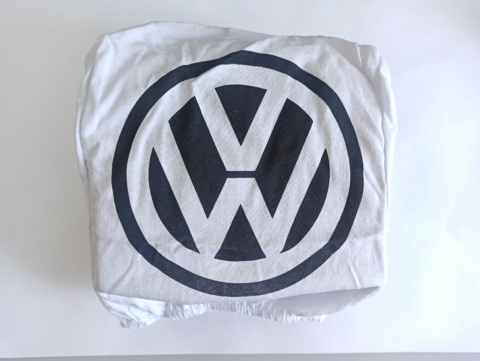 Чехол на подголовник белые 2шт Volkswagen