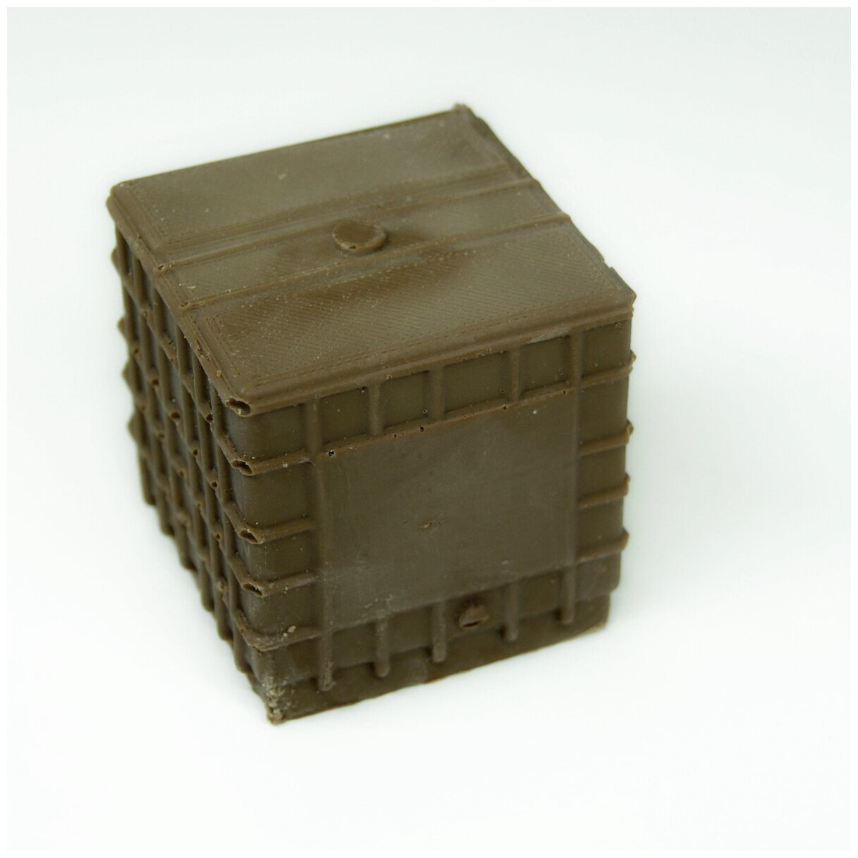 Подарочная шоколадная фигура Frade/Фраде - Еврокуб (вес-388г) (молочный) - фотография № 2