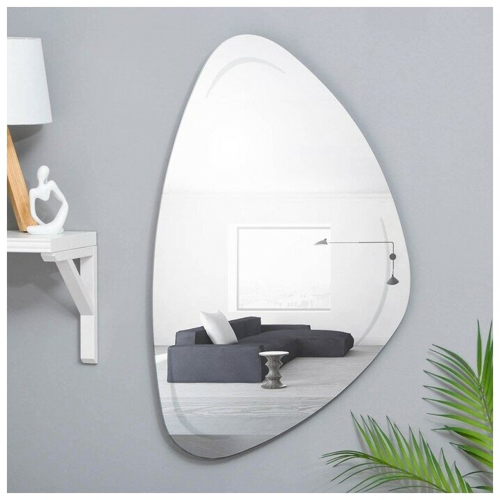 фото Зеркало "Треугольник фигурный", настенное, 76х47 см 9111105