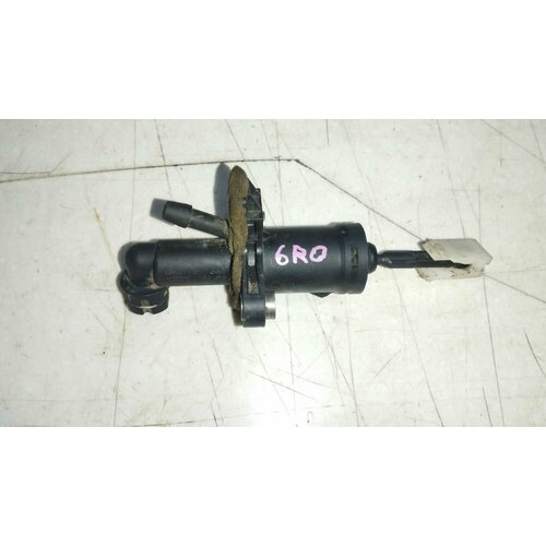 6R0721388 Цилиндр сцепления главный 10710₽