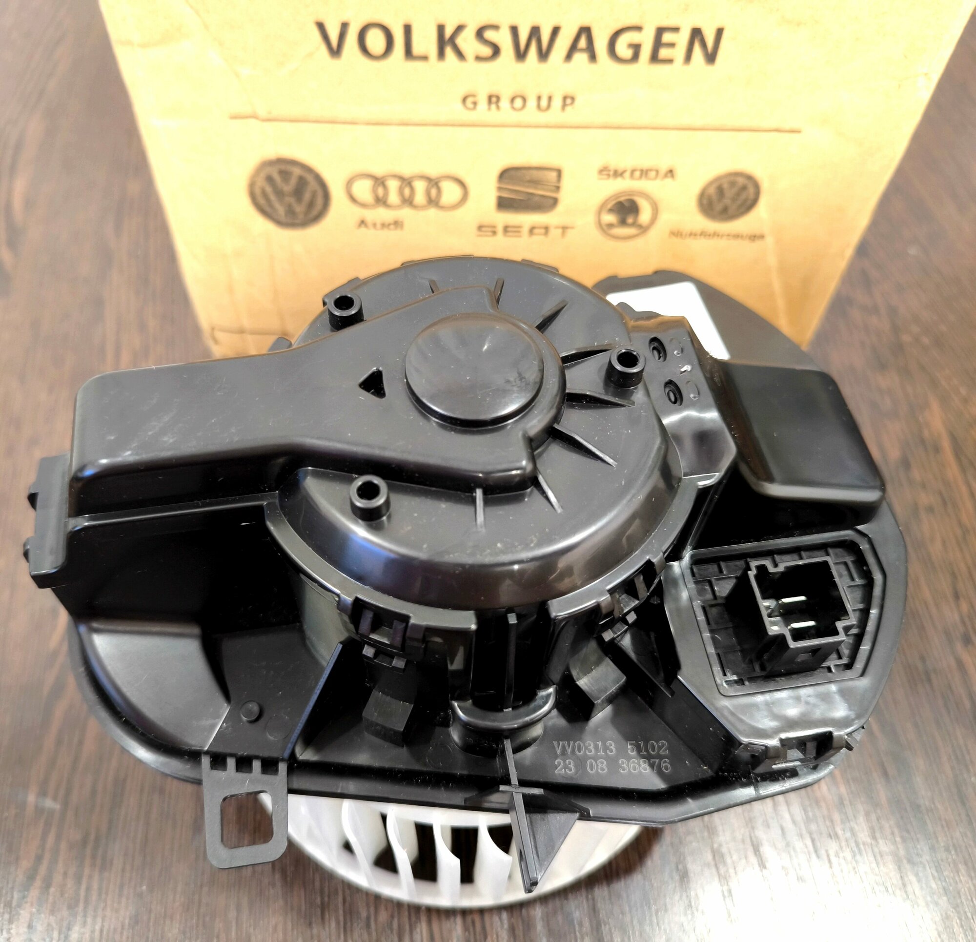 Печка (Мотор печки) VAG для Volkswagen Touareg, Porsche Cayenne и Audi Q7. Оригинал.