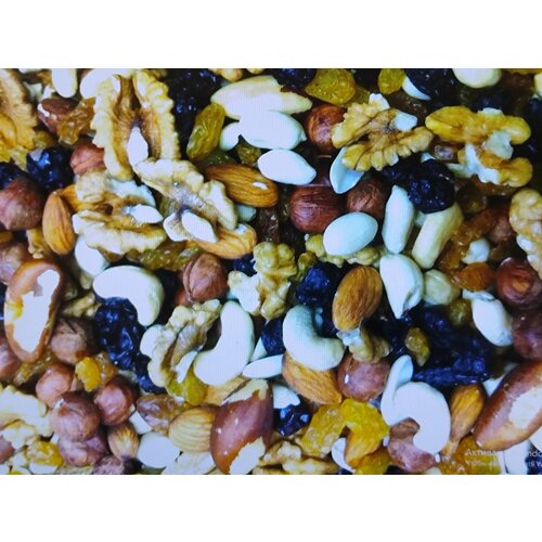 Ореховая смесь с изюмом и цукатами, Узбекистан,1 кг
