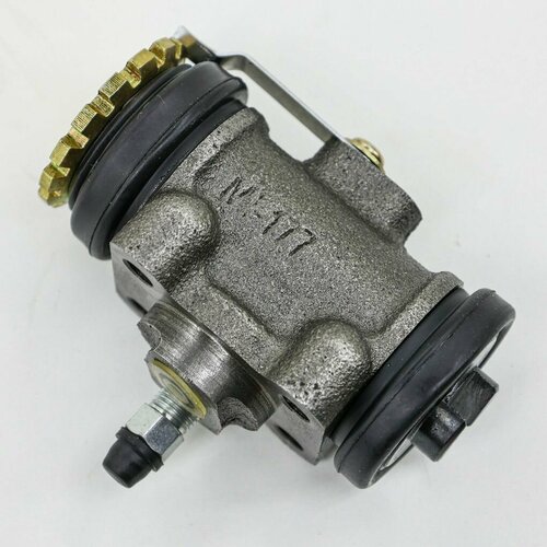 Рабочий тормозной цилиндр задний MMC CANTER 3040 диаметр 32 с прокачкой левый ручная подводка YUHOLI 4585₽