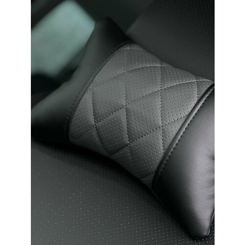 Подушка автомобильная из экокожи под голову подголовник в машину для водителей 395₽