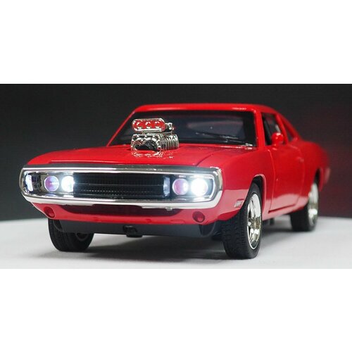 Модель автомобиля Dodge Charger. 1/32. Звук, свет.