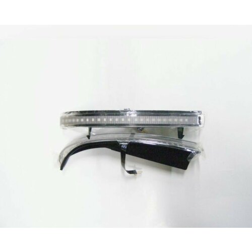 Повторитель поворота 2170 на зеркало лев но светодиод под Лексус 1990₽