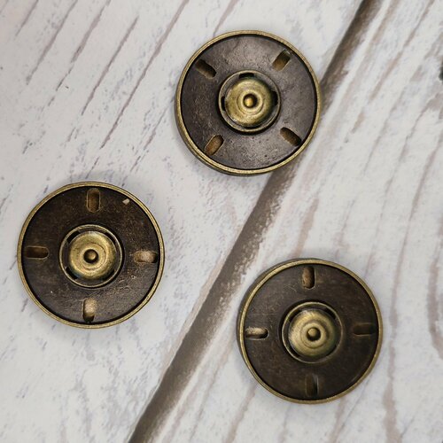 Кнопка пришивная металл 3076 25мм бронза 910₽