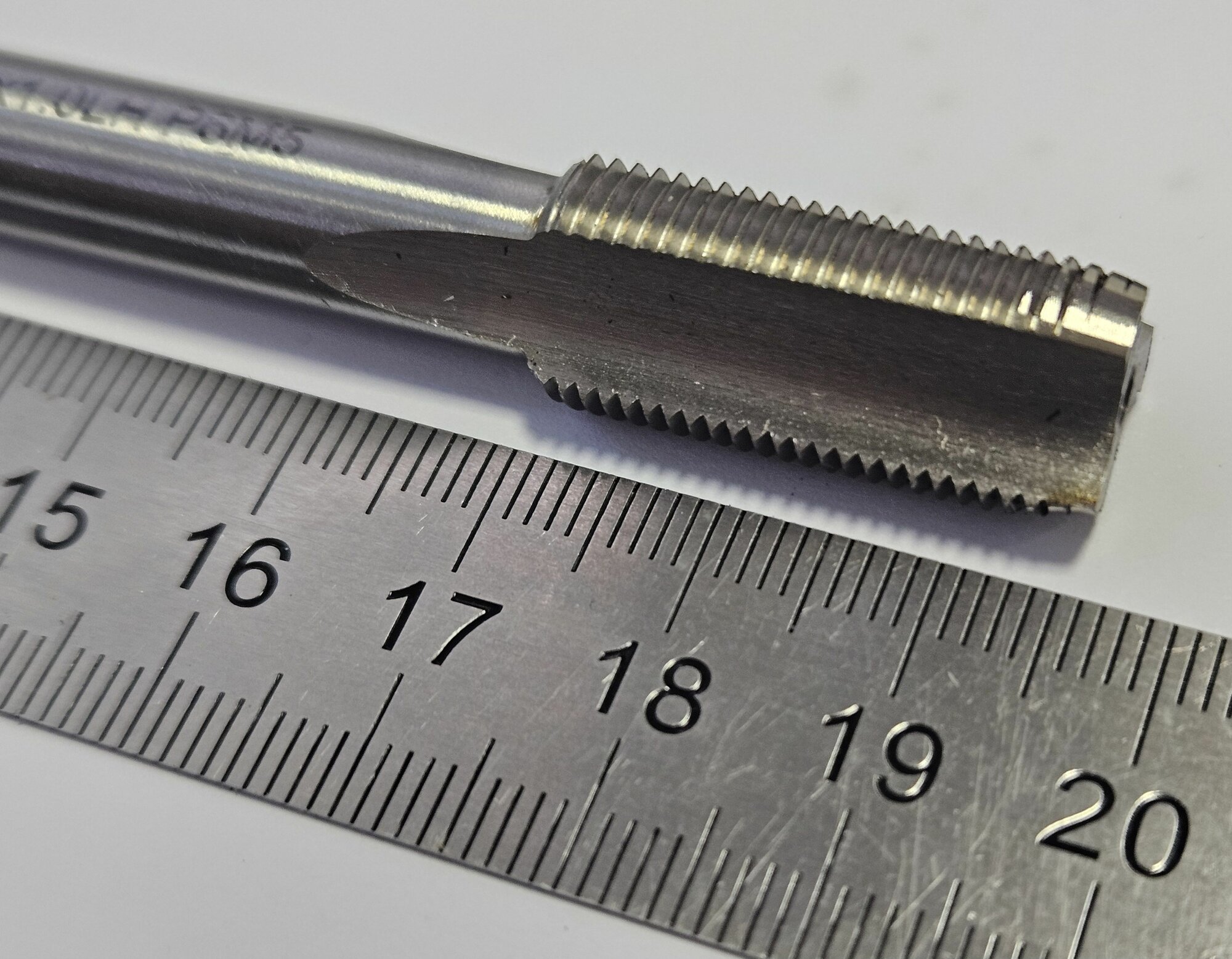 Метчик м/р М12х1 левый — фото 1