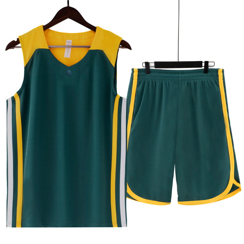 Костюм спортивный  размер CN L темно-зеленый