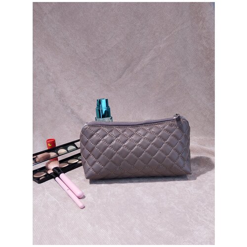 фото Косметичка женская натуральная кожа стеганная на молнии вместительная sonnenblume