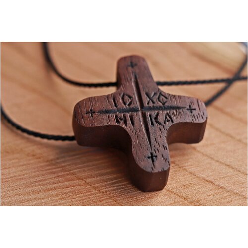 Крестик деревянный на шею, православный, ручной работы, деревянный крестик из американского ореха
