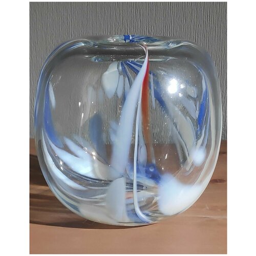 Декоративная ваза для цветов 