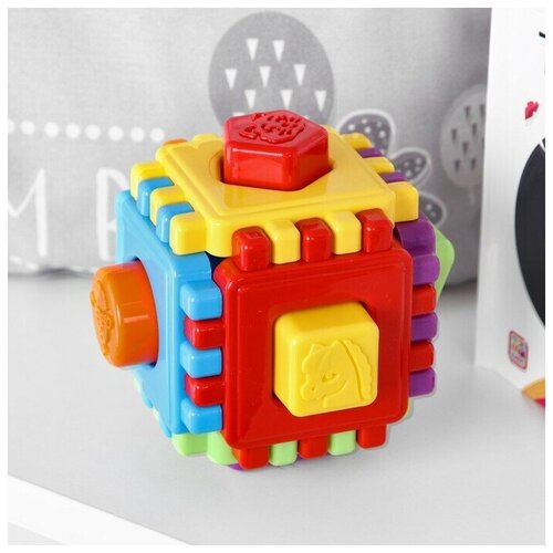 Развивающая игрушка Логический куб 