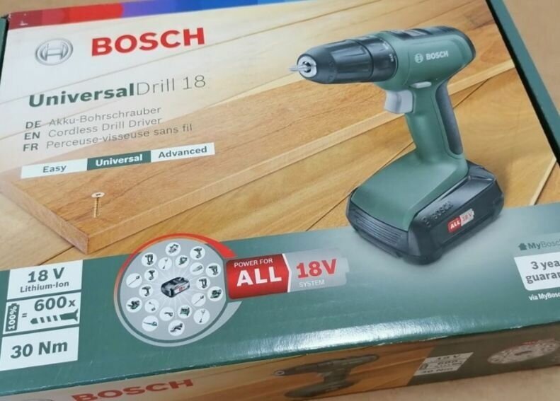 Дрель - шуруповерт аккумуляторная Bosch UniversalDrill 0603JC8000, 18В, 1xLi-ion, ЗУ - фотография № 4