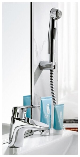 Гигиенический душ с настенным держателем Bravat D91112CP-RUS - фотография № 10