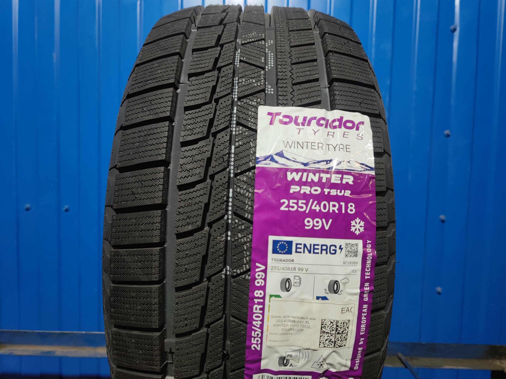 255/40 R18 99V XL Tourador Winter Pro TSU2