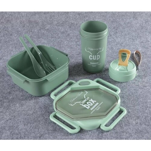 Ланч-бокс с бутылочкой