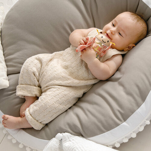 Серия Пастель Неваляшка игрушка Бисерный дождь Hape Бабочка E8531_HP 1420₽