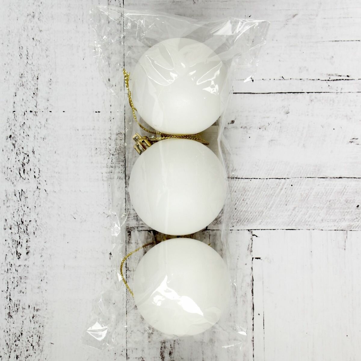 Набор шаров пластик диаметр 5,5 см, 3 шт "Матовый" белый