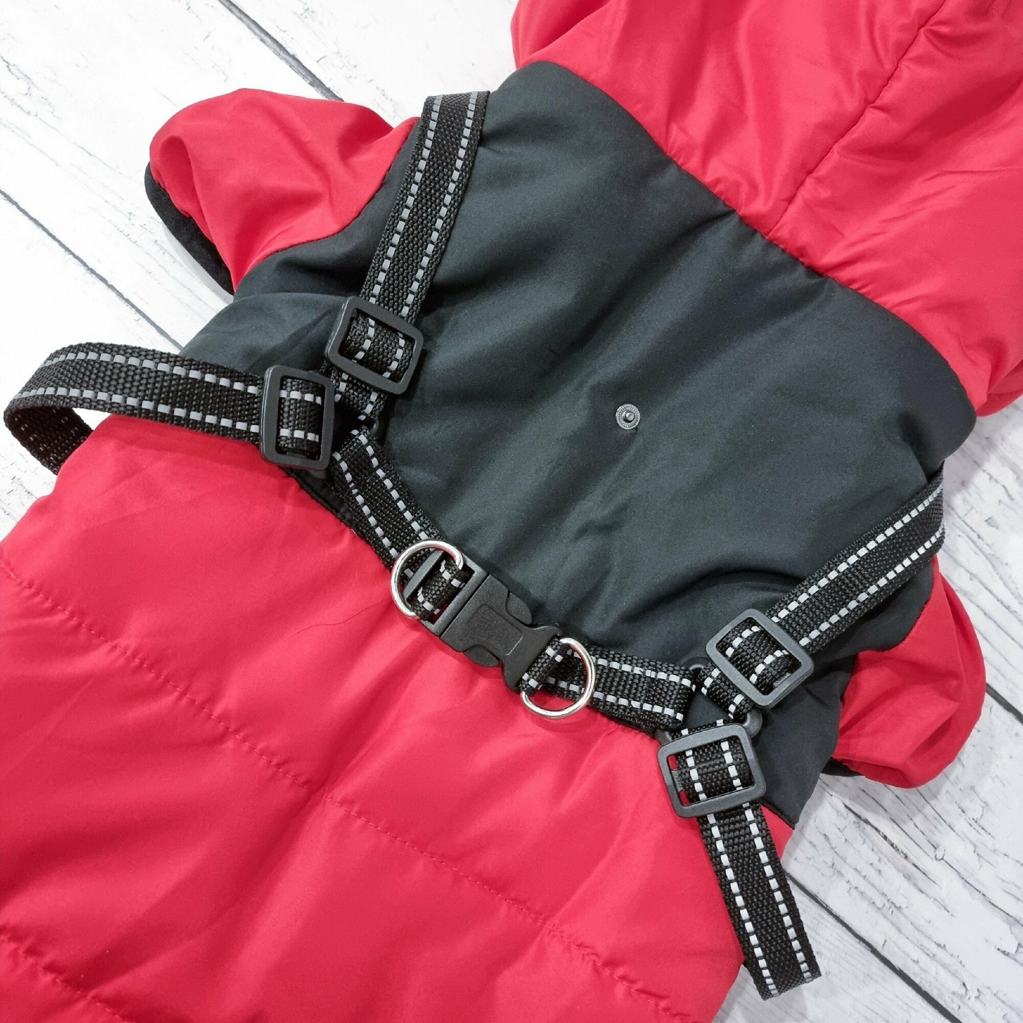 Куртка утеплённая с тяговым ремнем для животных, красный,L - фотография № 5