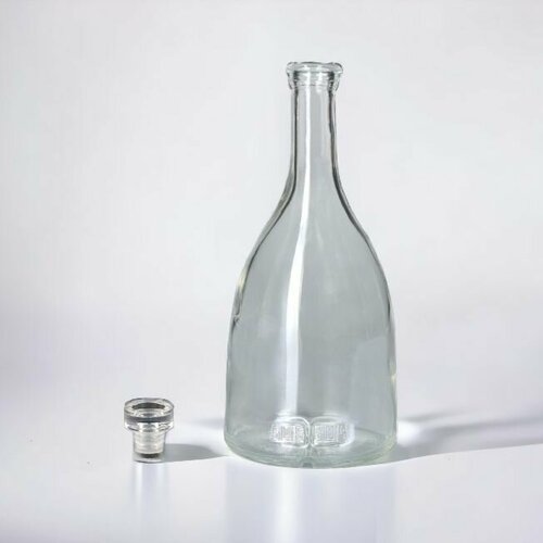 Бутылка графин стеклянная с пробкой 0.7 литра