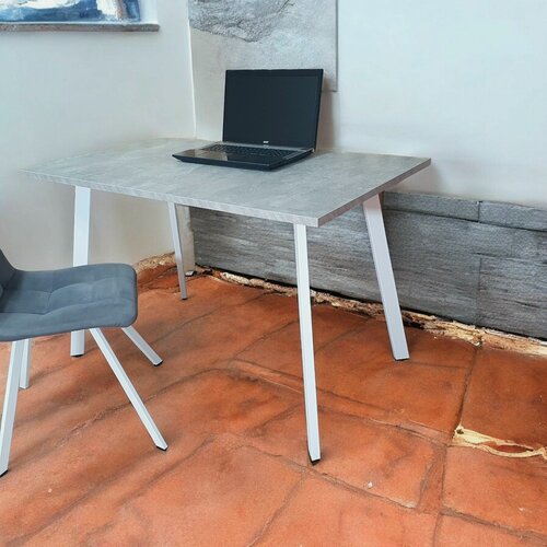 Изображение товара Игровой компьютерный стол/ Лофт, 120*70 см, цвет столешницы Бетон светлый, Ножки ник белые