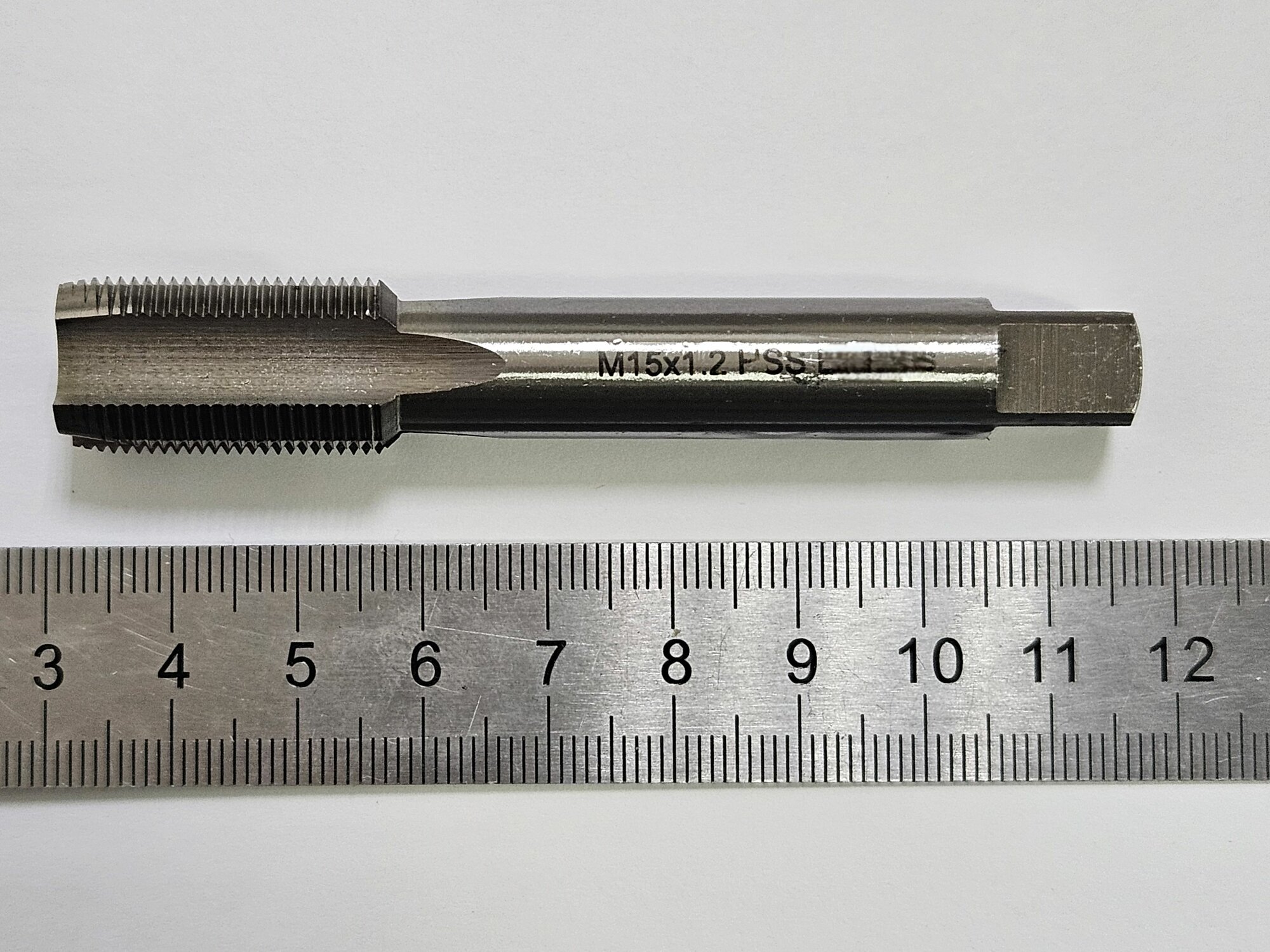 Метчик М15х1