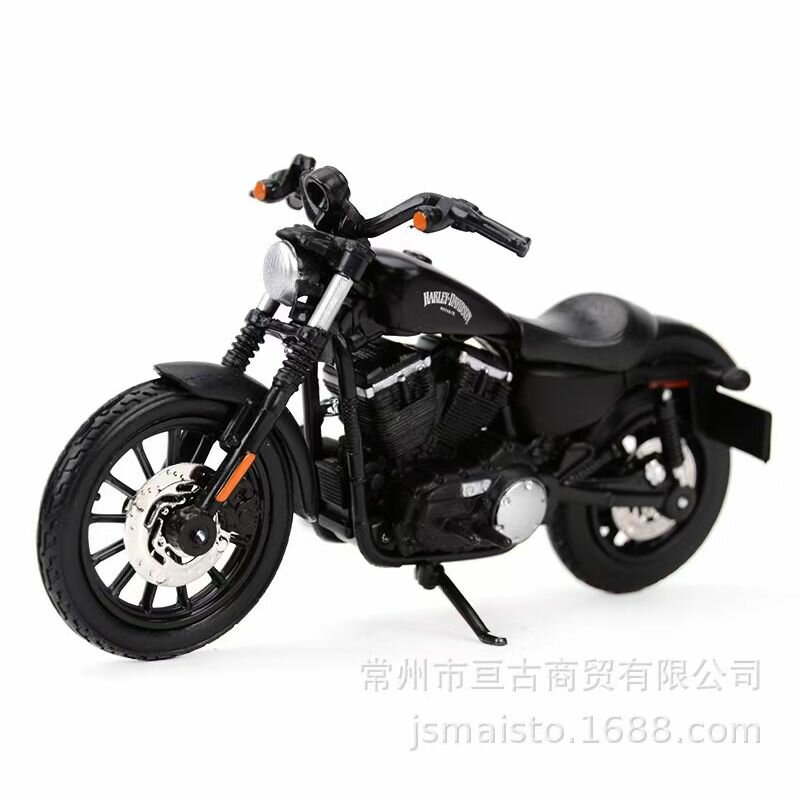 Модель мотоцикла, игрушка для мальчика, Maisto Harley Davidson Street Glide, 1:18, коллекционная, длина 13,9см.