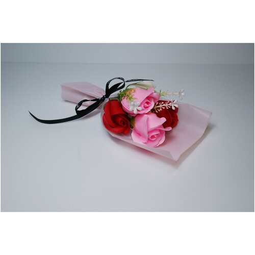 Подарочный букет из мыла "Just for you", 5 мыльных роз, подарок, цвет розовый