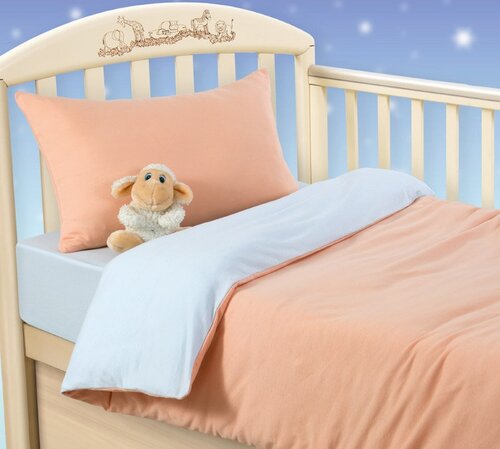 Детское однотонное постельное белье в кроватку 120х60 с простыней на резинке 60x120 Персиковое облако, кулирка, Ясельный, наволочка 40х60