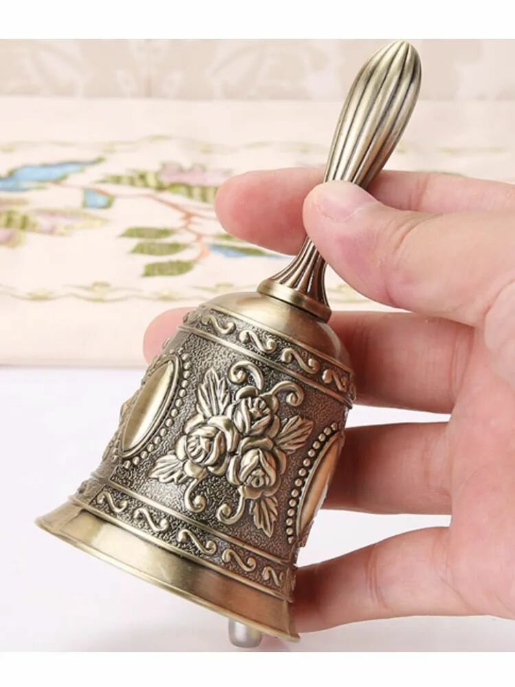 Винтажный колокольчик настольный металлический ручной