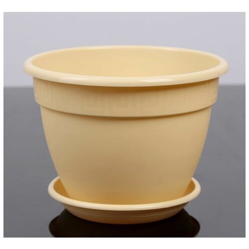 Горшок Антик крем d19 2,6л