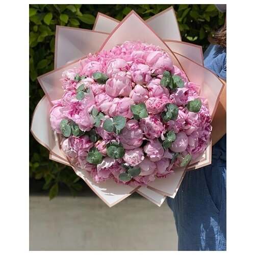Букет Пионы розовые с эвкалиптом, красивый букет цветов, пионов, шикарный, цветы премиум.