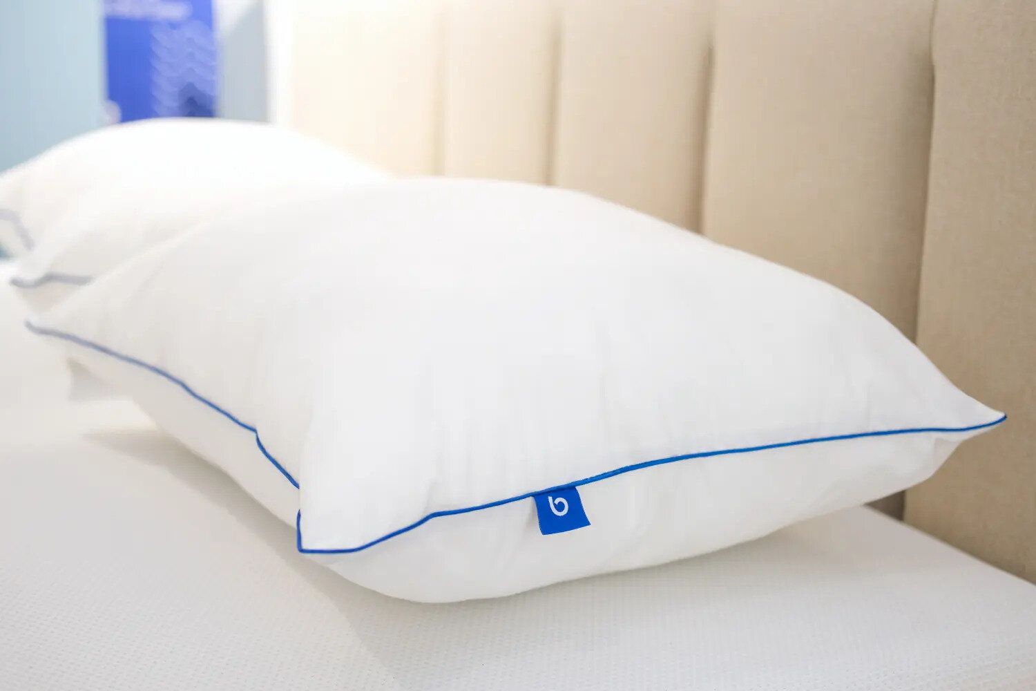 Подушка 50х70 для сна лебяжий пух комплект с одеялом Blue Sleep Mix - фотография № 14