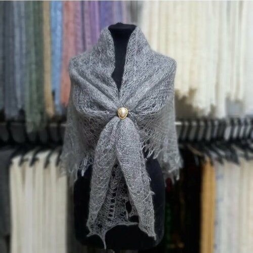 фото Платок орчанка,120х120 см, серый