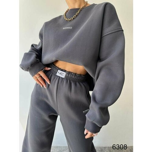 фото Костюм, размер m, серый mai studios co.