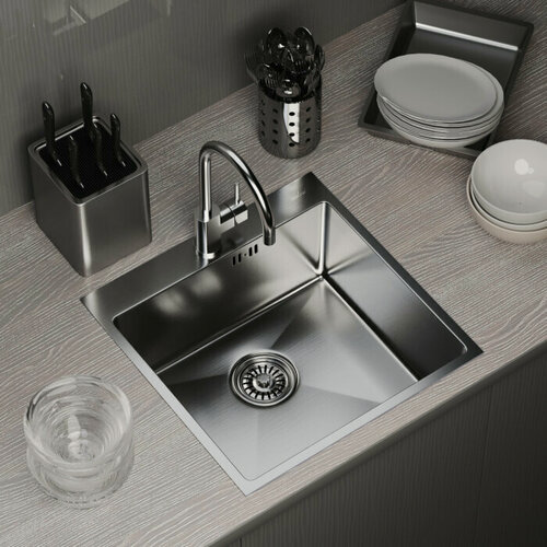 Изображение товара Мойка настол. монтаж 50х50 (3,0) вып 3 1/2 MIXLINE PRO 20см с сифоном (сатин)