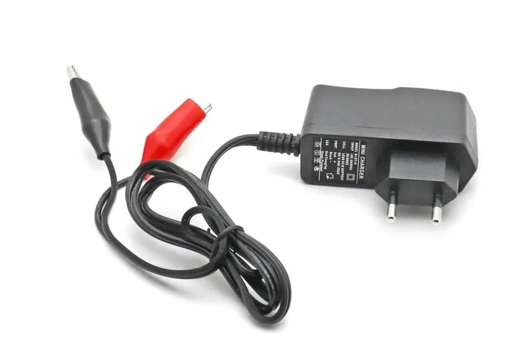 Зарядное устройство(мопеды, скутеры и питбайки) для аккумуляторов 12 В, 2,5-20 АЧ, 220 В, 1000 мА