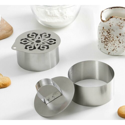 Форма для выкладки с прессом и трафаретом Алатырь d 78 см высота 39 см трафарет 8x9 см 505₽