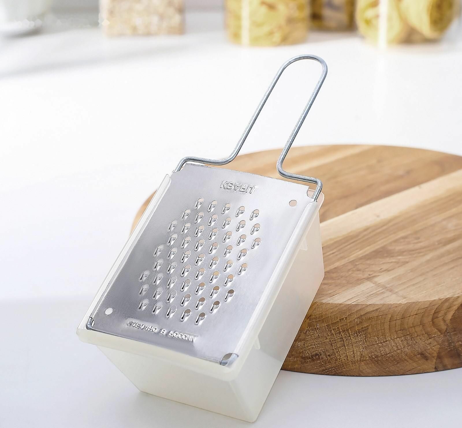 фото Тёрка плоская с контейнером