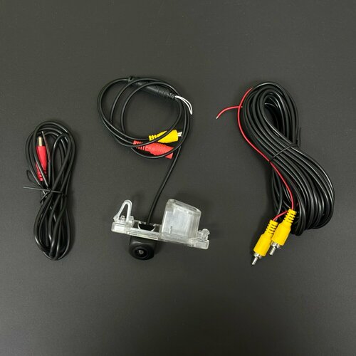 Камера заднего вида Mitsubishi Pajero L200 2000₽