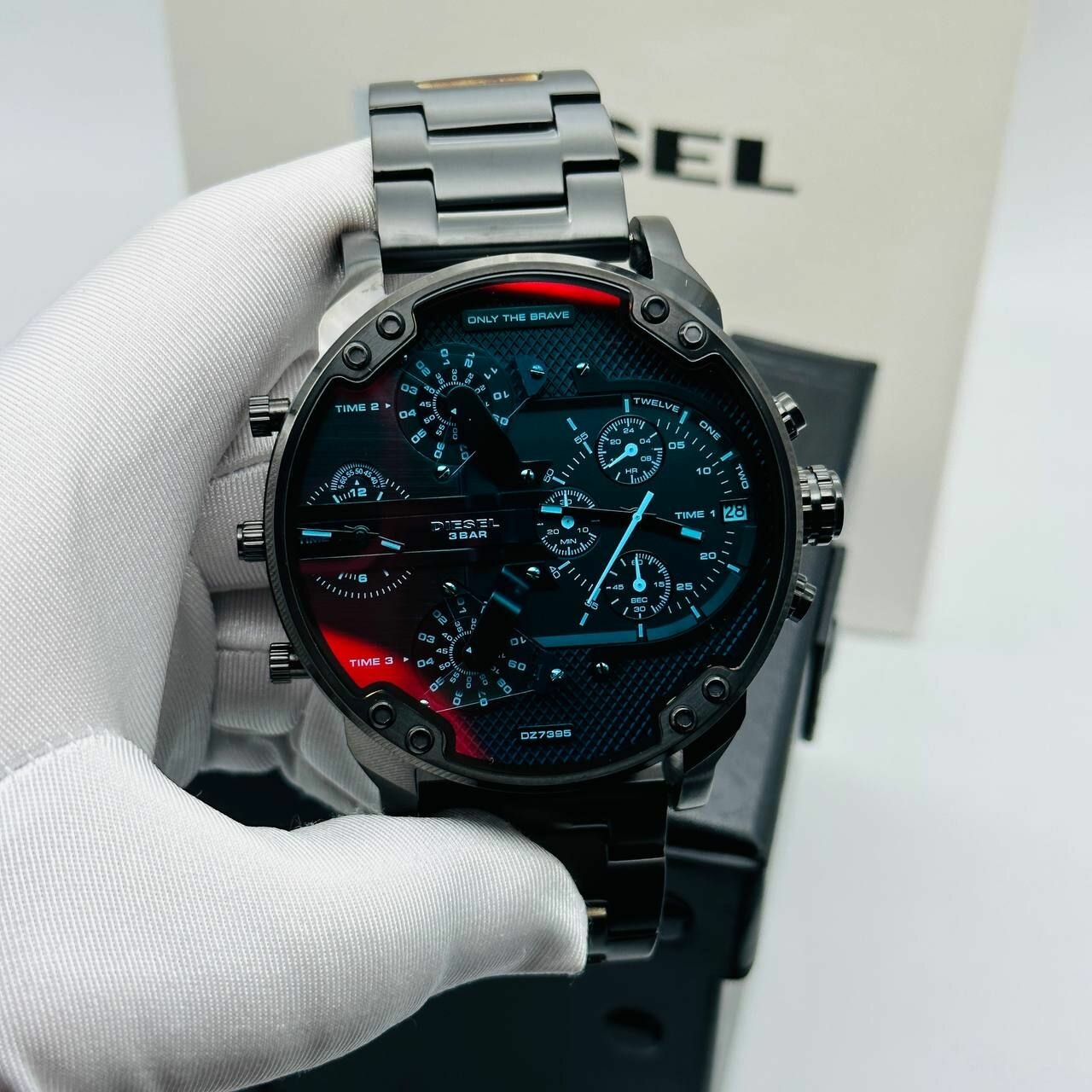 Наручные часы DIESEL