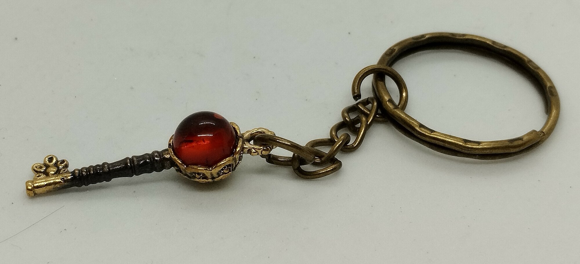 Брелок, красный — фото 1